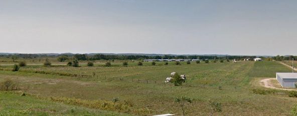 W7718 State Road 35: W7718 State Road 35, Holmen, WI 54636